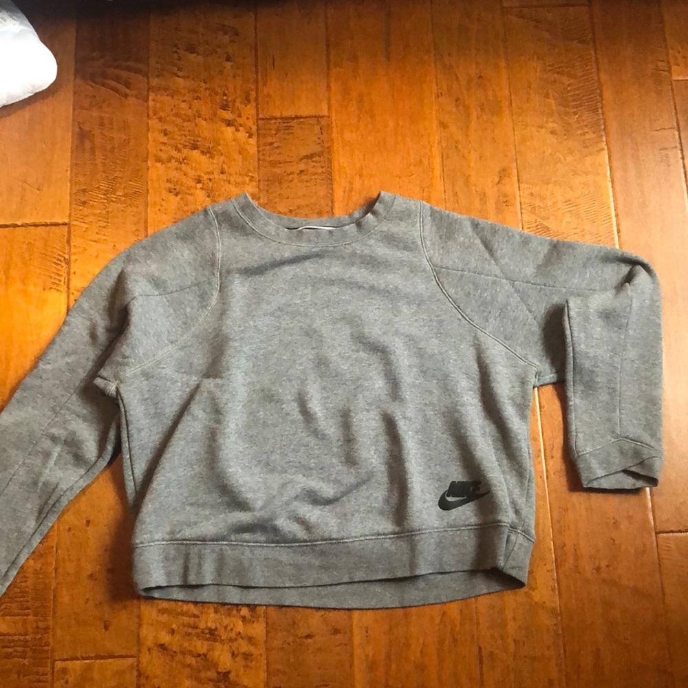 Grey Nike crew neck sweatshirt